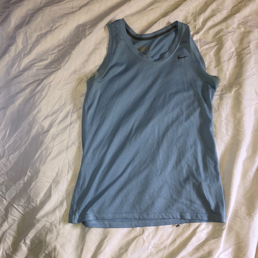 Nike top